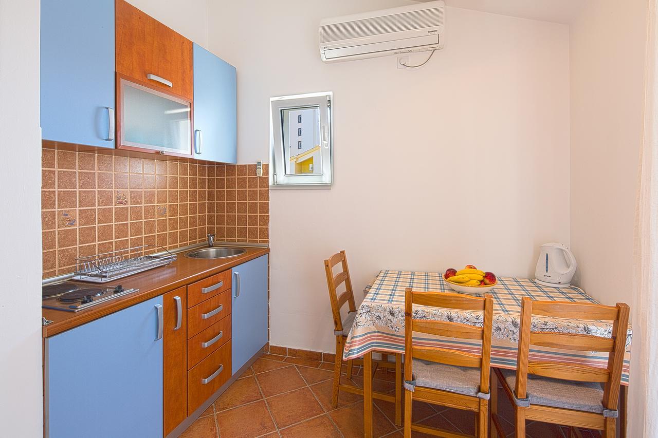 Apartment Ivanovic Family เบชิชิ ภายนอก รูปภาพ